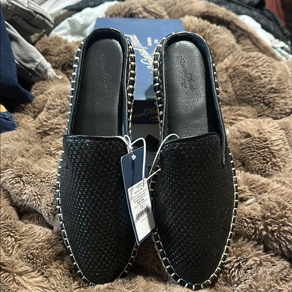 Universal Thread Other - Universal Thread-Black Woven Slip-On Shoes size 7.5